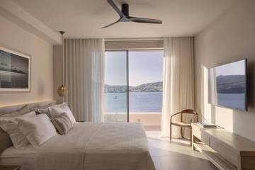 Villa for 14 People in Syros, Cyclades, Photo 1