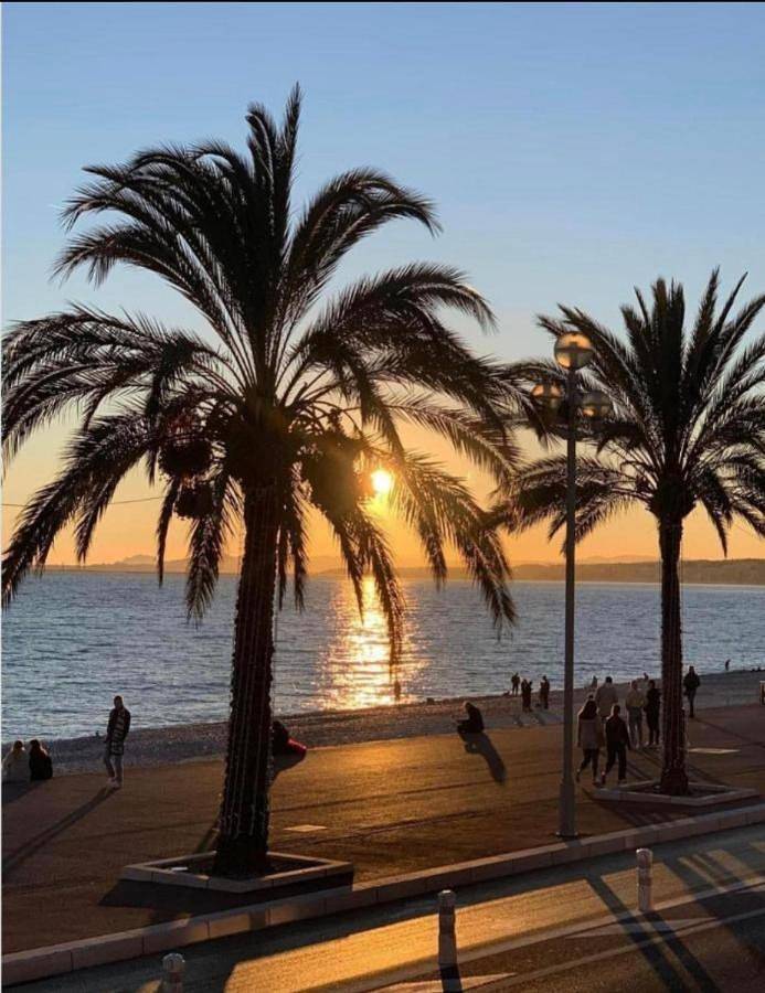 Gîte pour 6 personnes, avec terrasse et vue dans Plage Carras Nice - 4