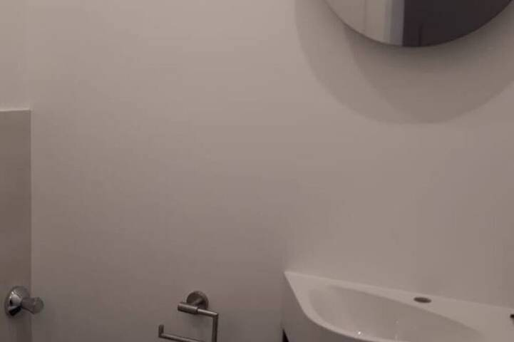 Ganze Wohnung, Liebevoll renovierte Wg-Wohnung: Zimmer 2 in Rommerskirchen, Rhein-Kreis Neuss
