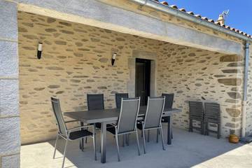 Gîte pour 8 personnes, avec terrasse et jardin à Le Boupère