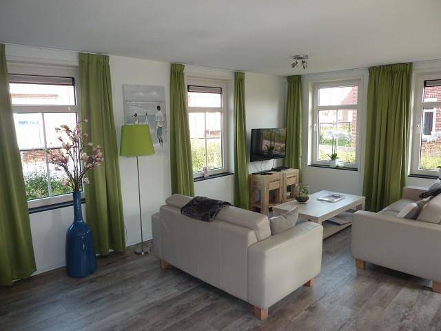 Ferienhaus für 6 Personen, mit Terrasse und Balkon/Terrasse in Breskens - 2