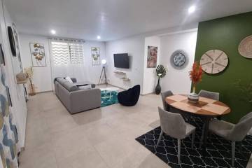 Gîte pour 6 personnes, avec terrasse ainsi que piscine et jardin dans Plage de Montabo