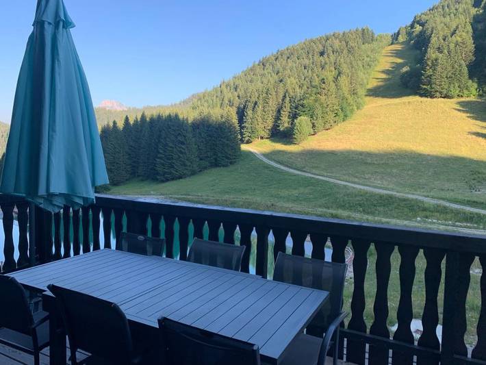 Chalet pour 7 personnes, avec vue sur le lac ainsi que terrasse et vue, animaux acceptés à Le Biot - 2
