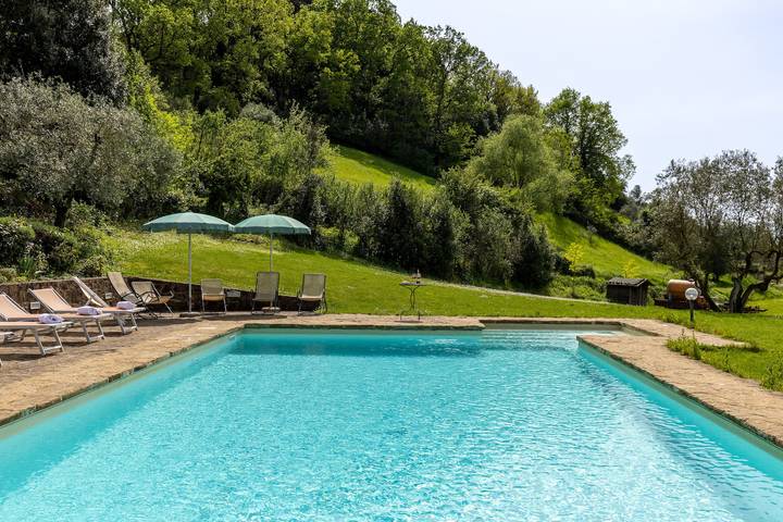Agriturismo "Podere San Bartolo - Casa Colonica 2" con piscina, terraza privada y Wi-Fi in Barberino Val d'Elsa, Barberino Tavarnelle