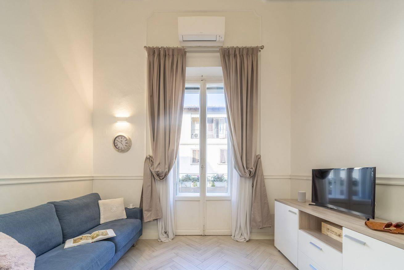 Entire apartment, Boutique Apartment - Magnolia in Florence city center, Florence