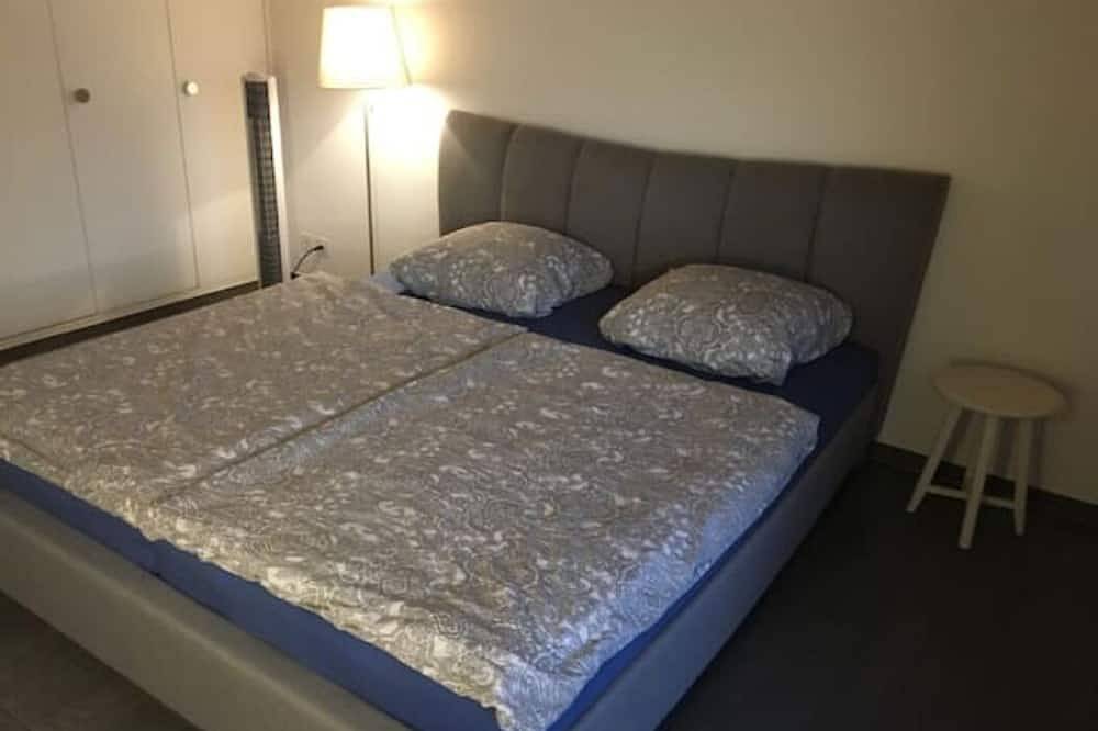 Apartamento entero, Traumwohnung, grosse Terrasse, direkt am Zuger See in Arth, Lago de los Cuatro Cantones