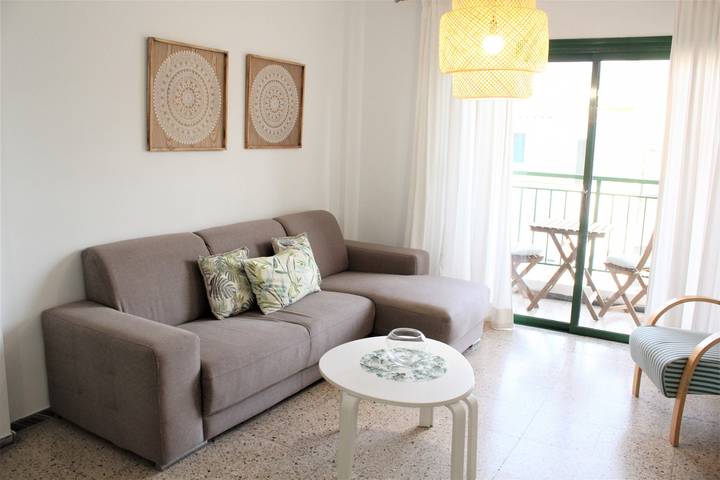 Appartement entier, Appartement de vacances pour 5 personnes avec balcon in Playa San Juan, Guía de Isora