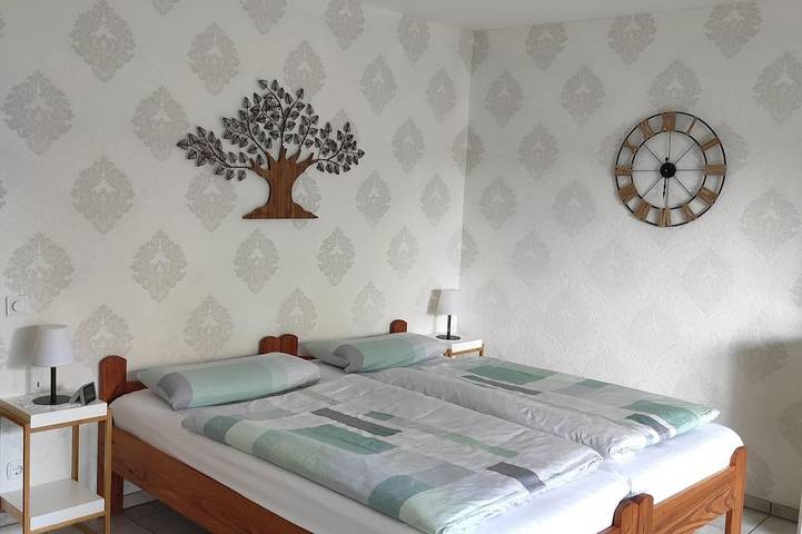 Ferienwohnung für 2 Personen, mit Garten und Terrasse in Engelskirchen - 2