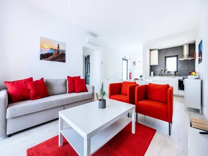 Apartamento de férias para 6 pessoas, com jardim e piscina e ainda terraço em Sagres