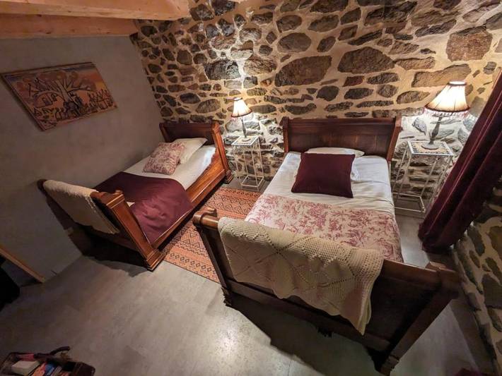 Location de vacances pour 4 personnes, avec terrasse ainsi que vue et jardin à Les Vastres - 4