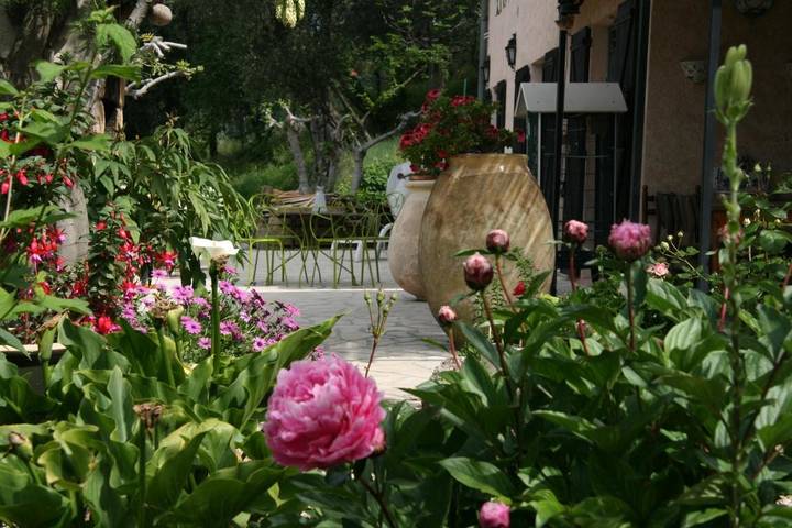 Maison d’hôte pour 2 personnes, avec Terrasse et Jardin ainsi que Piscine et Vue dans les Alpes maritimes - 3