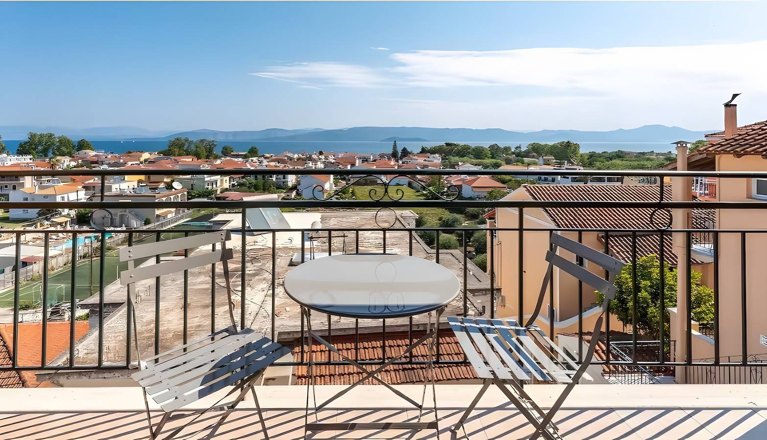 Entire studio, Studio 'Gavriil G4' with Sea View, Wi-Fi and Air Conditioning in Kavos, Corfu