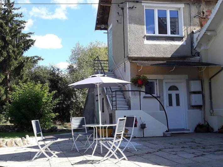 Gîte pour 4 personnes, avec jardin et vue, animaux acceptés à Pionsat - 3