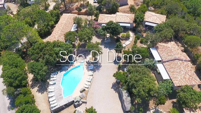 Hôtel pour 2 personnes, avec Terrasse ainsi que Jardin et Piscine à Sotta