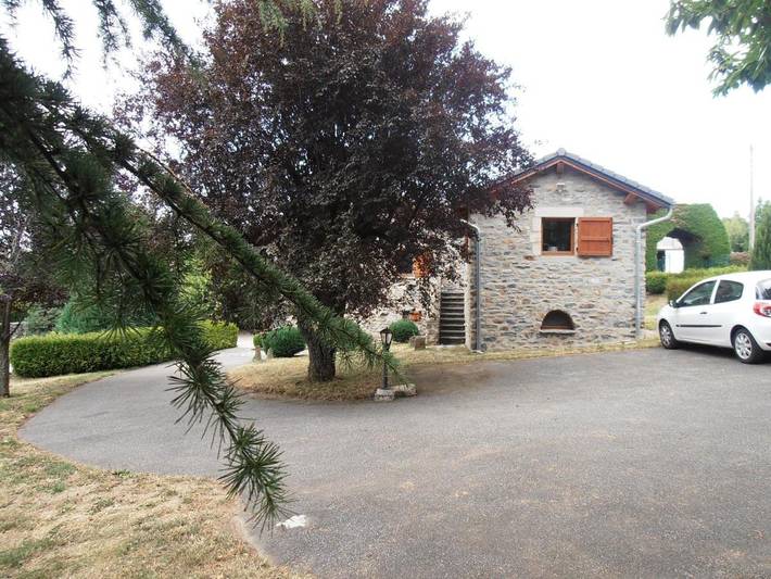 Gîte pour 2 personnes, avec Balcon ainsi que Terrasse et Vue à Le Pertuis