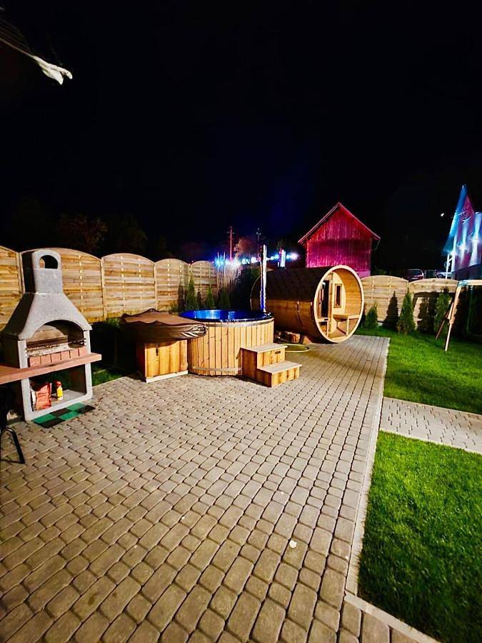 Villa für 12 Personen, mit Garten und Whirlpool sowie Sauna - 1