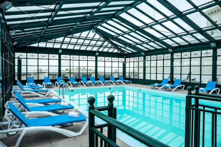 Hôtel pour 2 personnes, avec piscine et vue dans Casino de Trouville - 3