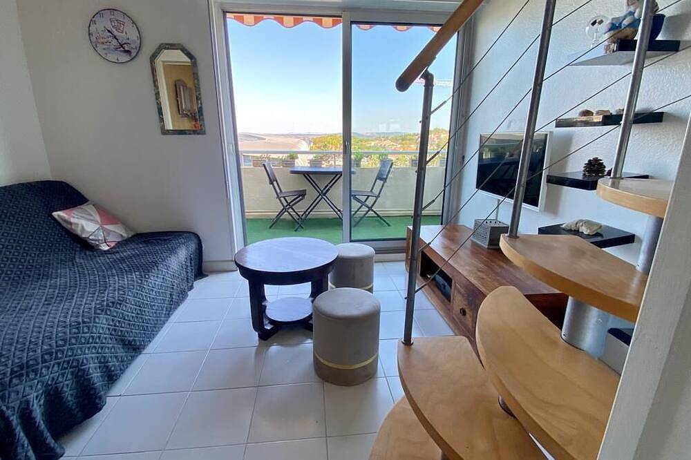 Appartement entier, Appartement 4e étage 300 m plage in Sète, Côte d'Améthyste