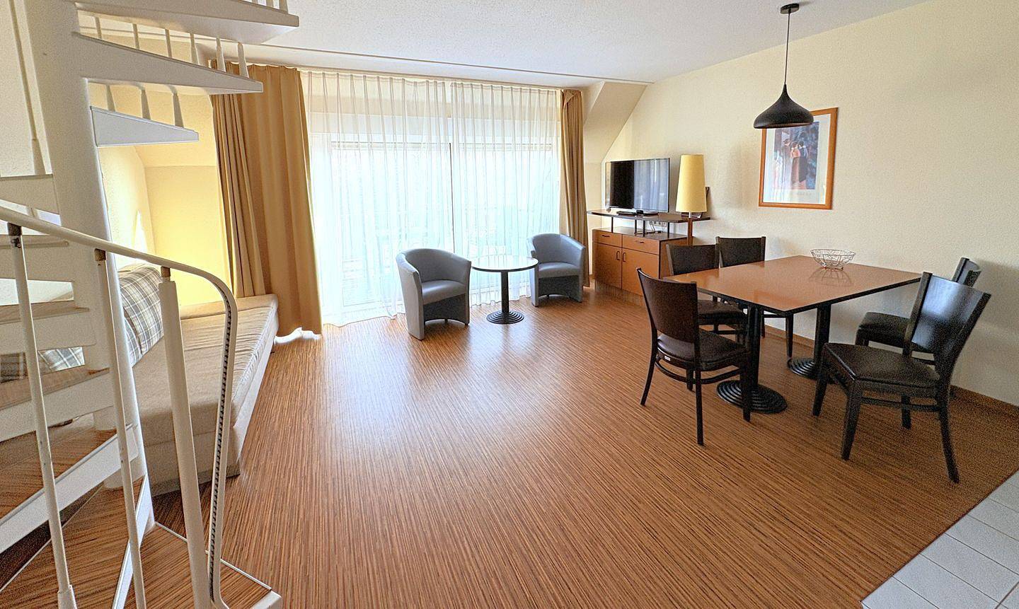 Ganze Wohnung, Ferienwohnung 52 – Idyllisches Apartment für 5 mit zwei Schlafbereichen & Wlan in Buschvitz, Bergen auf Rügen und Umgebung