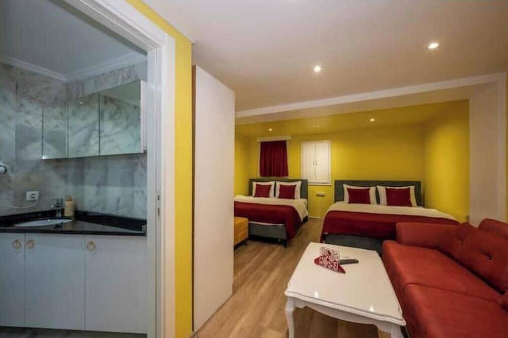 Appartement entier, Welcoming apartment with Ac in vibrant Istanbul in Beyoğlu, Kuloğlu Mahallesi