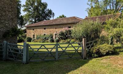 Gîte pour 10 personnes, avec jardin et piscine à Champagnac-la-Rivière