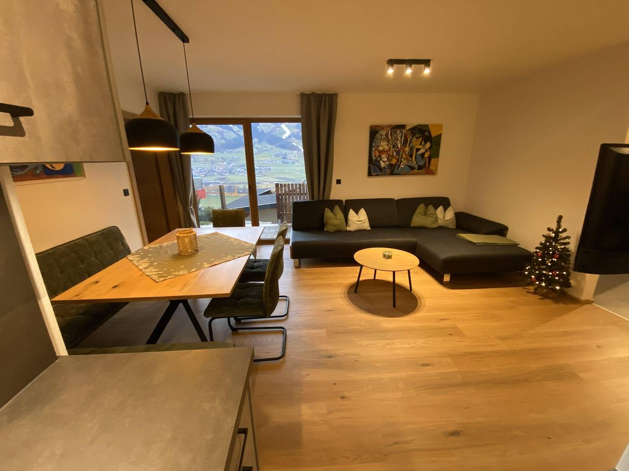 Ganze Ferienwohnung, Panorama Nest in Hart im Zillertal, Ski-Optimal Hochzillertal