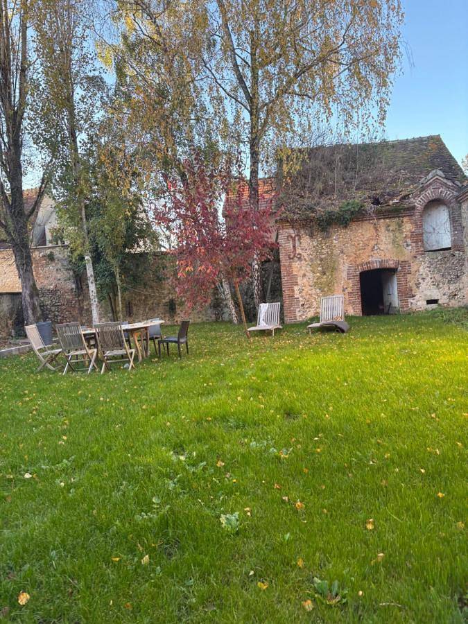 Location de vacances pour 10 personnes, avec jardin, animaux acceptés à Beaumont-les-Autels - 2