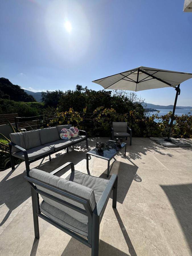 Gîte pour 4 personnes, avec vue et balcon dans Plage du Ruppione - 4