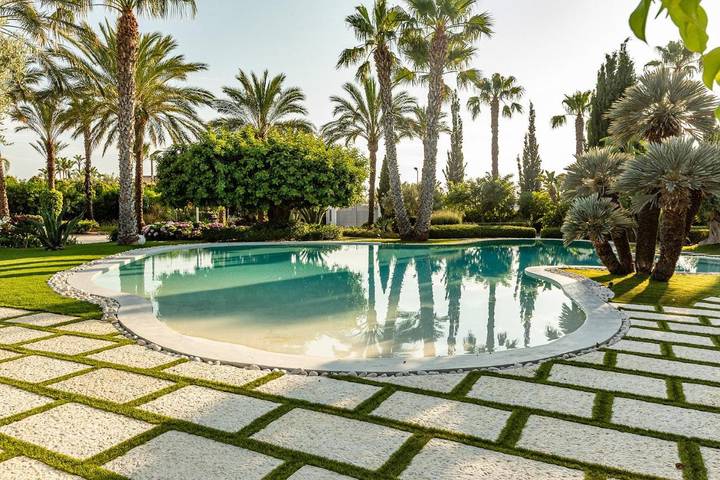 Location de vacances pour 5 personnes, avec jardin ainsi que piscine et vue à San Leone - 2