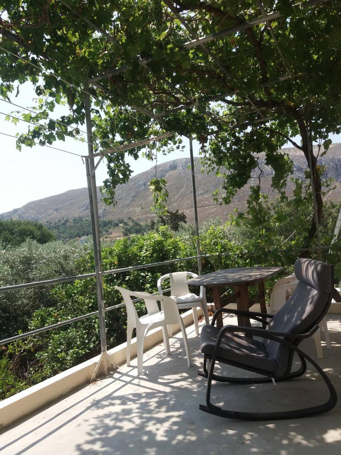 Ganze Wohnung, Apartment 'Studio 1' mit Bergblick, Wlan und Klimaanlage in Panormos, Kalymnos
