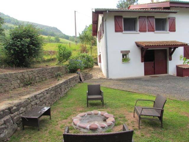Gîte pour 4 personnes, avec jardin et vue à Bidarray - 2
