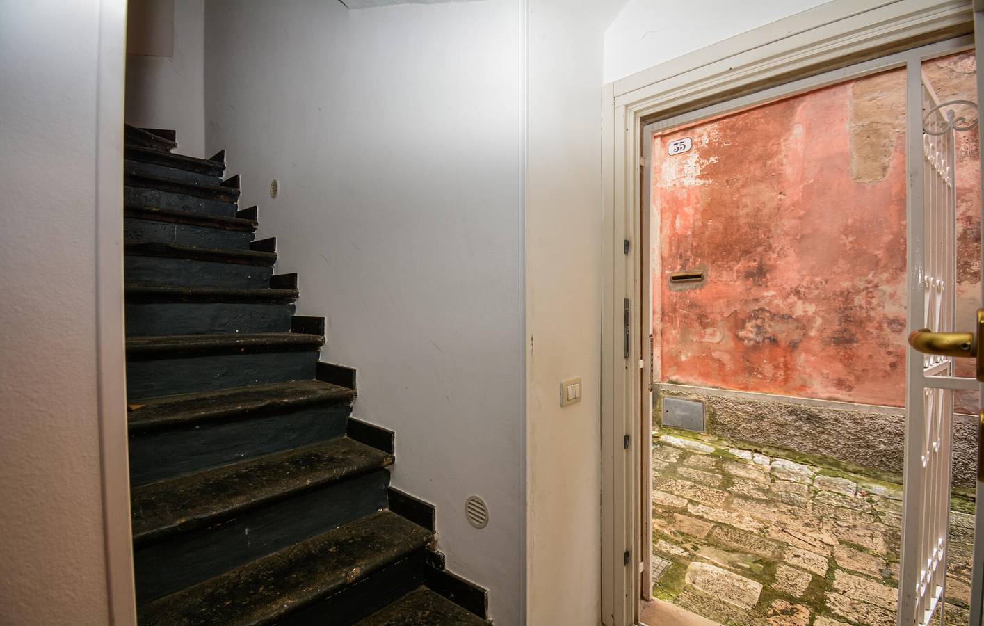 Cozy Apartment Near City Center with WiFi and Parking in Ragusa, Ragusa Province