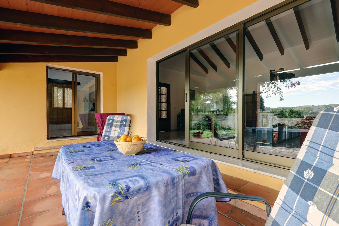 Holiday Home 'Finca Los Pájaros' with Private Terrace, Wi-Fi and Air Conditioning in San Pablo de Buceite, Jimena de la Frontera