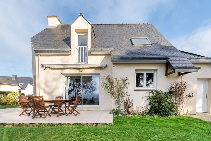 Ferienhaus für 6 Personen, mit Terrasse und Garten