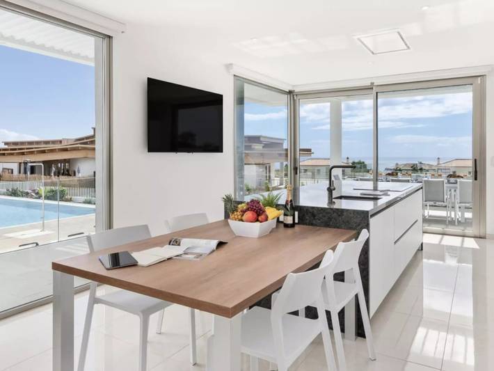 Villa für 8 Personen, mit Terrasse und Whirlpool sowie Garten und Sauna in Adeje - 4