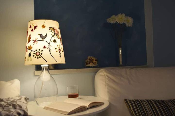 Entire apartment, The Sea In Front. Free parking. in Fezzano, Porto Venere Municipality