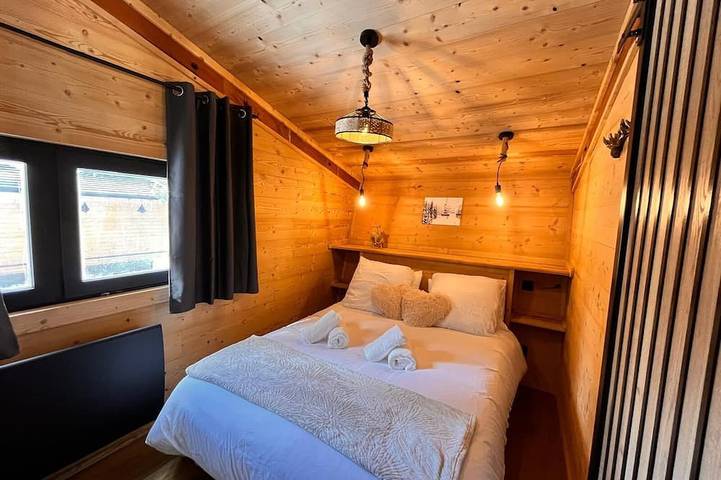 Chalet L'épicéa Cosy sous les pins • à 5min à pied des Pistes & Commerces in Bolquère, Parc naturel régional des Pyrénées catalanes
