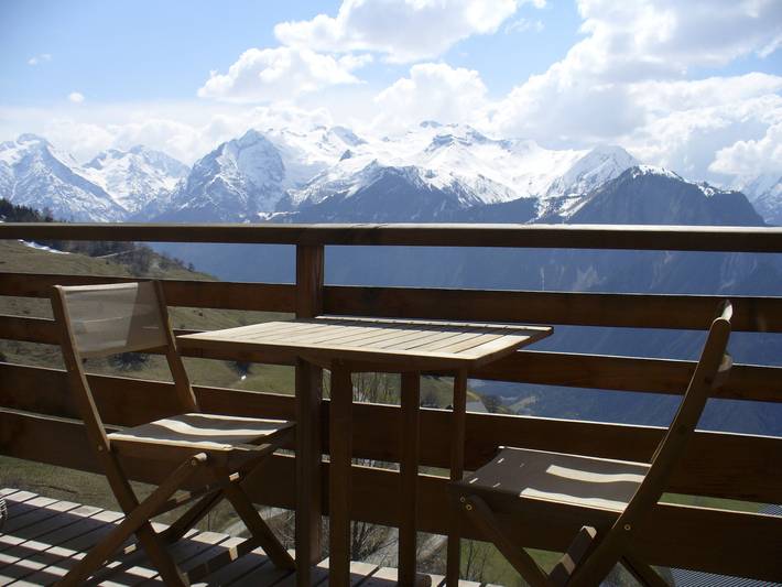 Gîte pour 4 personnes, avec piscine ainsi que jacuzzi et sauna, animaux acceptés à Villard-Reculas - 2