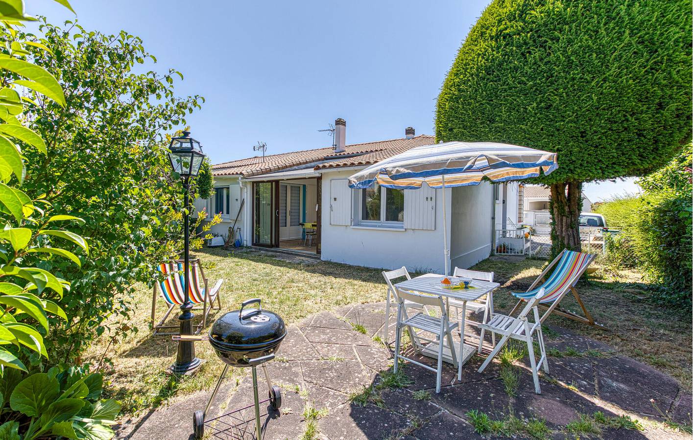 Acogedor apartamento con jardín, WiFi y aparcamiento cerca de Plage du Bureau in Vaux-sur-Mer, Côte de Beauté