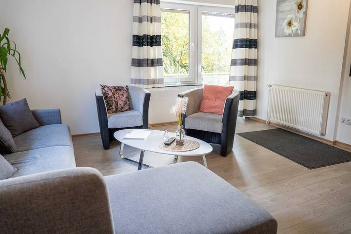 Geheel appartement, Villa Nordhang - Appartement 4 met Uitzicht op de Bergen, Balkon & Wi-Fi in Winterberg, Hochsauerlandkreis