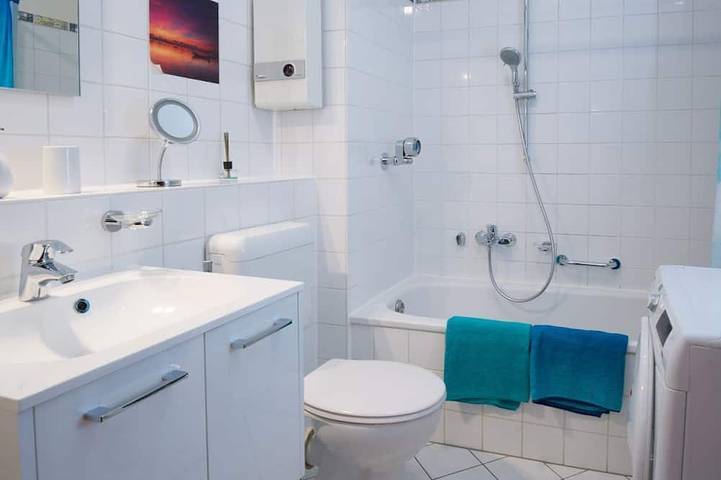 Ganze Wohnung, Balkon in Südlage mit Fernblick in Saarbrücken, Saargau