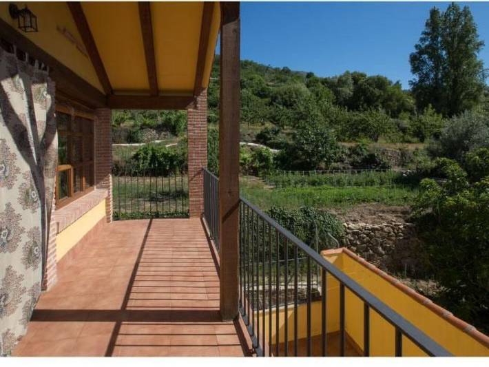 Casa de vacaciones para 4 personas, con balcón además de piscina y jardín - 1