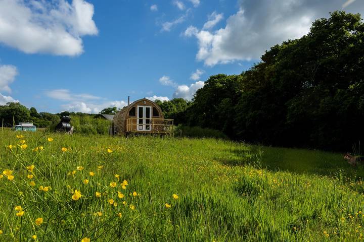 Glamping for 2 people, with Balcony and Garden as well as Lake view in Eastbourne
