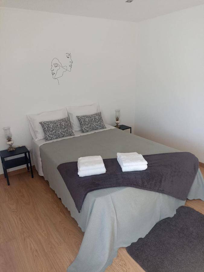 Location de vacances pour 6 personnes, avec terrasse et vue, animaux acceptés à Pedrógão Grande - 4