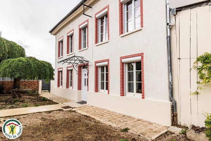 Gîte pour 10 personnes, avec Terrasse et Jardin dans Marne - 2