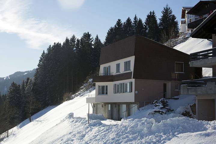 Ganze Ferienwohnung, Ferienwohnung Ascharina - 3.5 Zimmerwohnung Bad/Dusche/Balkon in Flumserberg, Flums