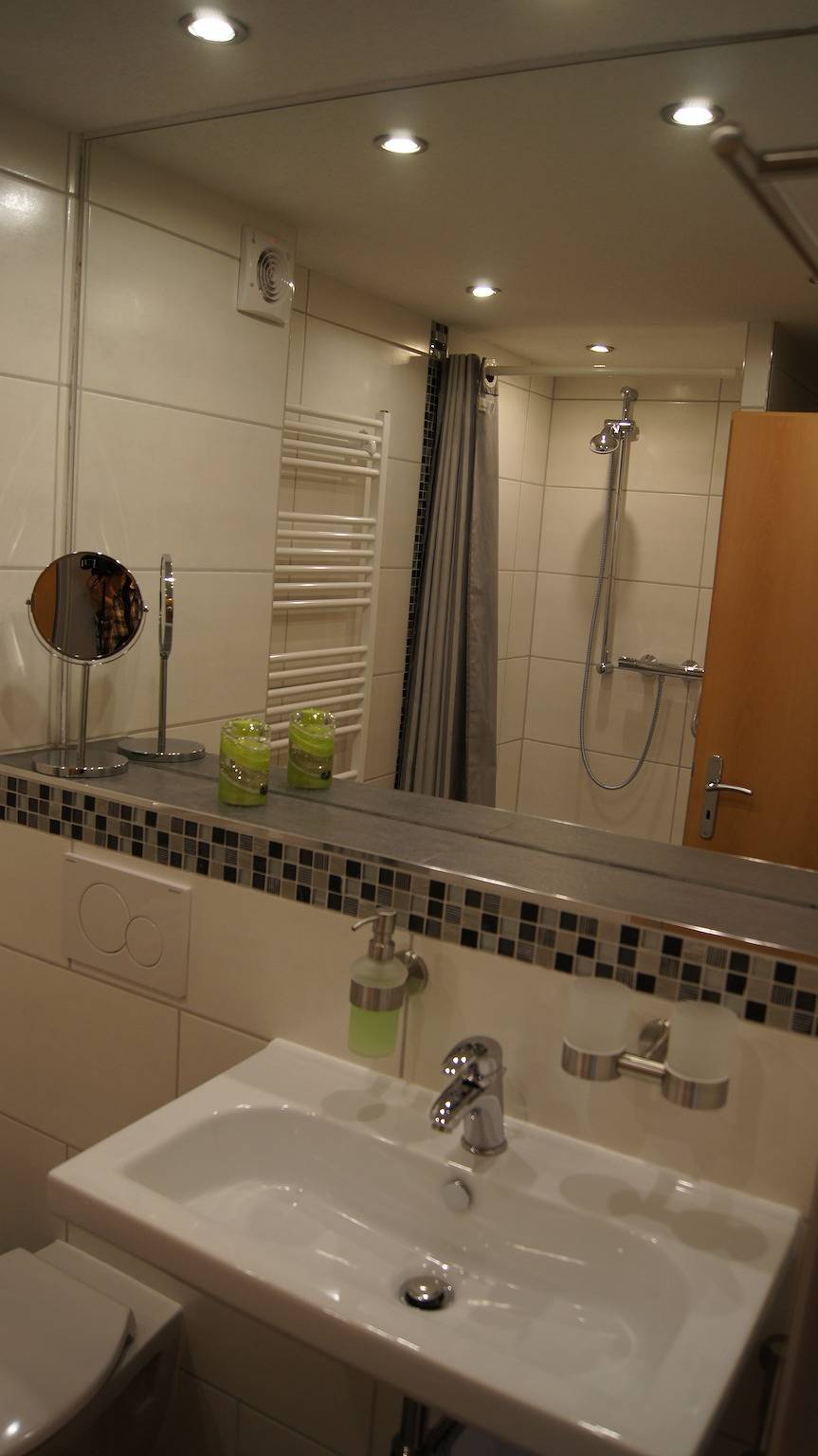 Ganze Ferienwohnung, Ferienwohnung Mettnau - Klaudia Orawetz - 1-Zimmer-Fewo, 2. Et, 42 m² in Radolfzell, Radolfzell am Bodensee