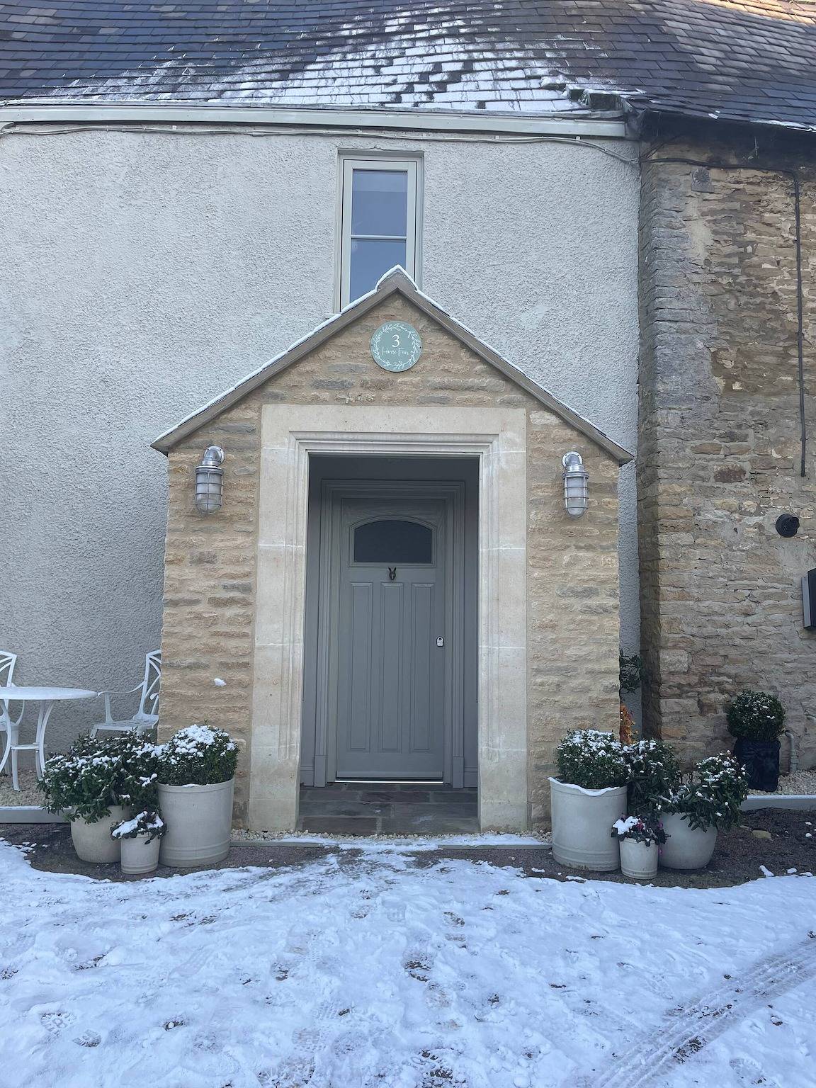 Cottage on high street, own parking and Ev charger in Chipping Norton, Oxfordshire