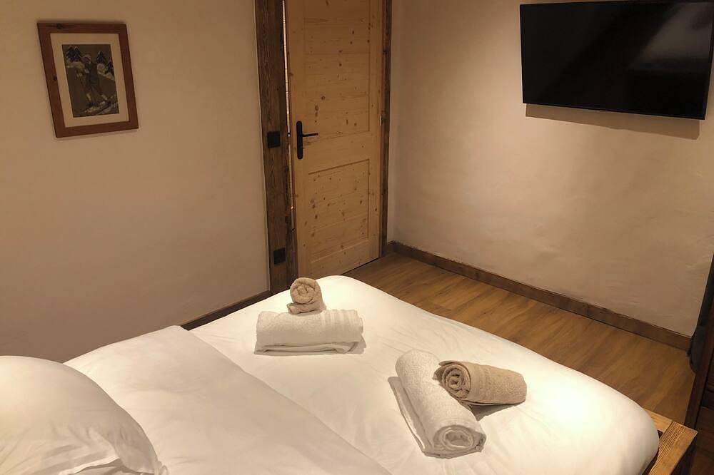 Entire apartment, 6-person apartment in Le Bois, Les Trois Vallées