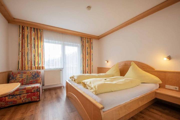 BnB für 8 Personen, mit Garten und Ausblick im Stubaital - 3